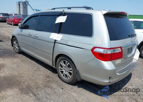 2005 Honda Odyssey Touring from USA, damaged, VIN 5FNRL38805B025158